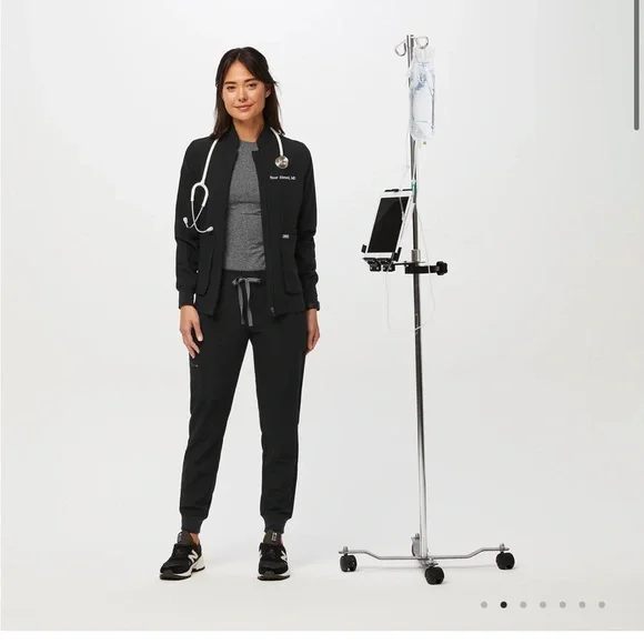 FIGS black jacket size medium - Picture 4 of 4